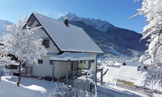 Ratece Apartment | Apartment Leposa