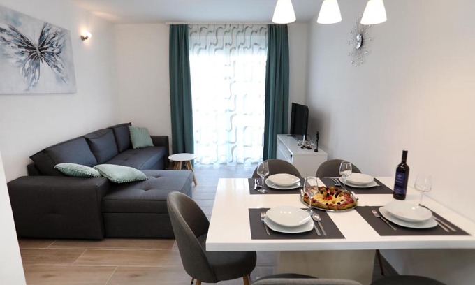 Trogir Apartment | Apartment Little Marijeta