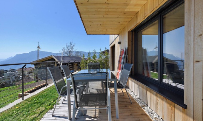 Salonetto Apartment | Apartment 'Moarhof Salbei' with Mountain View, Private Terrace and Wi-Fi