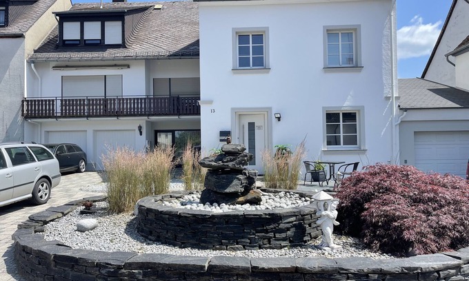 Monzelfeld Apartment | Apartment 'Moselherz' with Mountain View, Balcony and Wi-Fi