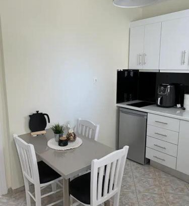 Keratsini-Drapetsona Apartment | Apartment near Piraeus port