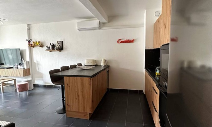 Peyrestortes Apartment | Apartment near the city center and close to the sea