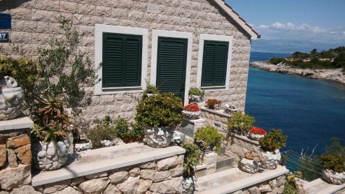 Cove Donja Krusica (Donje selo) Apartment | Apartment Nikola