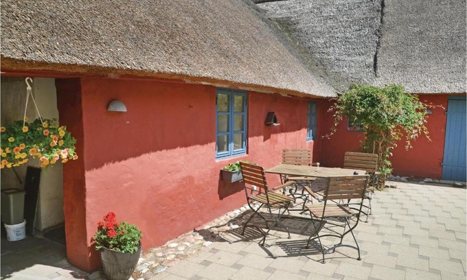 Hennebjerg Apartment | Apartment Norre Nebel With Patio I