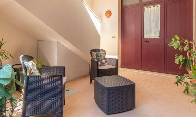 Vittoria Apartment | Apartment 'nuovo Vittoria' with Terrace & A/C