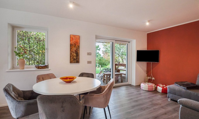 Nova Ponente Apartment | Apartment 'Obkircher' with Mountain View, Terrace, Garden and Wi-Fi