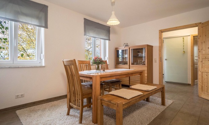 Bodolz Apartment | Apartment "Obsthof Schäfler" on Farm with Mountain View & Garden