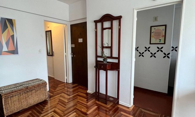 Comuna 11 Apartment | Apartment of 2 Ambi.muy Bright and Warm