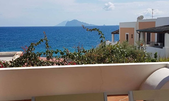 Acquacalda Apartment | Apartment of Daniela Saltalamacchia 1P-CIN IT083041C24ZRAKMB6