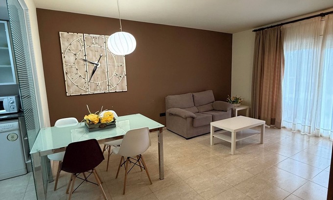 Sant Carles de la Rapita Condo | Apartment on the beach, disconnection, relaxation and close to everything (pet friendly).