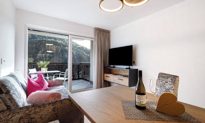 Muhlbach Apartment | Apartment 'Paradeis Apartments A20' with Mountain View, Balcony and Wi-Fi