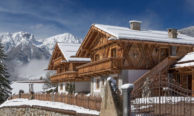 Sorafurcia Apartment | Apartment Piz da Peres Kronplatz with Mountain View, Pool, Sauna & Wi-Fi