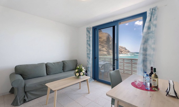 Alojera Apartment | Apartment 'Playa Azul - 9' with Sea Views, Private Terrace and Wi-Fi
