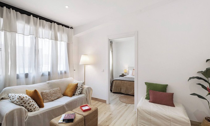 Sant Celoni Apartment | Apartment Privat Sant Celoni Montseny Barcelona with Balcony and Wi-Fi.