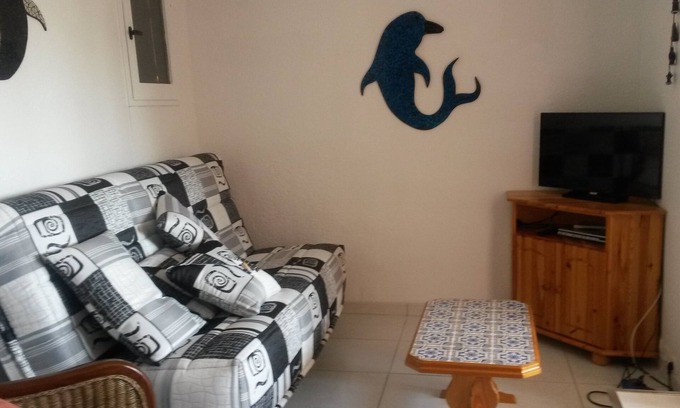 Port Leucate Apartment | APARTMENT, quiet, right on the water, close to the port