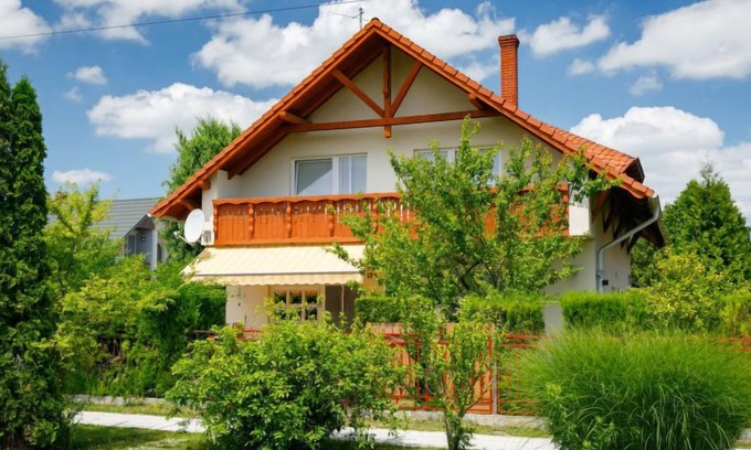 Balatonmariafurdo Apartment | Apartment Renata by Interhome