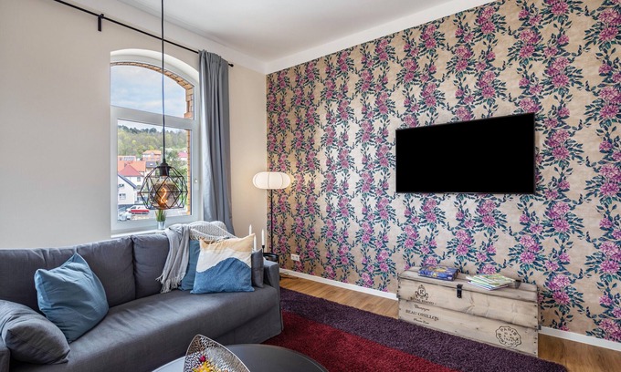 Eisenach Apartment | Apartment 'Residenz Unter Der Birke - Esche' with Mountain View, Shared Terrace and Wi-Fi