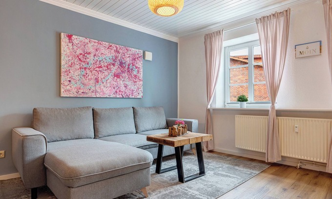 Stelle Apartment | Apartment 'Romantische Whg In Ruhiger Lage' with Private Garden and Wi-Fi