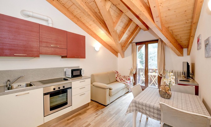Carisolo Apartment | Apartment 'Rosa delle Dolomiti Bilocale3' with Mountain View & Shared Sauna
