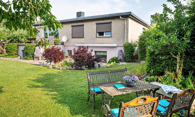 Marlow Apartment | Apartment 'Ruhige Edylle' with Private Terrace and Wi-Fi