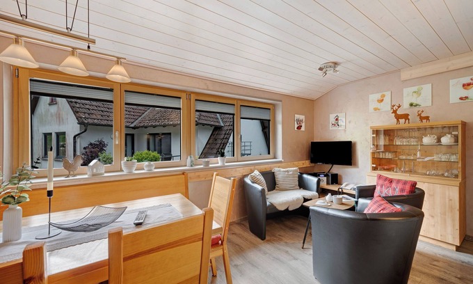 Kirnbach Apartment | Apartment 'Schwarzwälder Kirschtorte' with Shared Terrace and Wi-Fi
