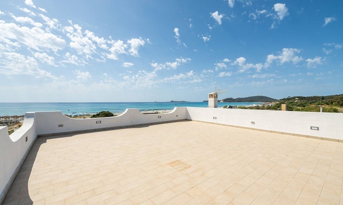 Villasimius Apartment | Apartment 'Simius 2' with Private Terrace and Air Conditioning