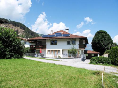 Zillertal Apartment | Apartment Sonne-3 by Interhome