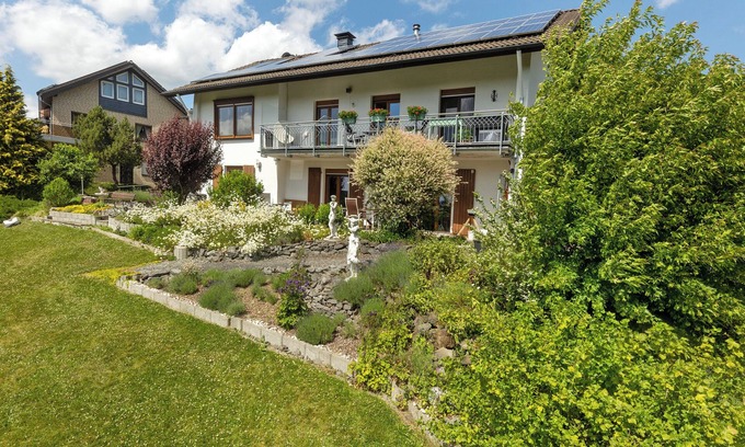Birkelback Apartment | Apartment 'Sonnenblick' with Mountain View, Shared Terrace and Wi-Fi