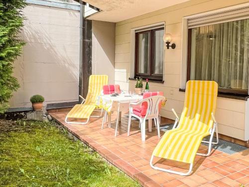 Hoechenschwand Apartment | Apartment Sonnenmatt App- 12 by Interhome