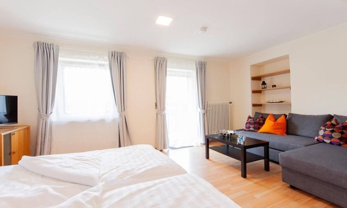 Berlingen Apartment | Apartment Sonnenschein up to 3 persons - Appartementhaus EifelAdventures