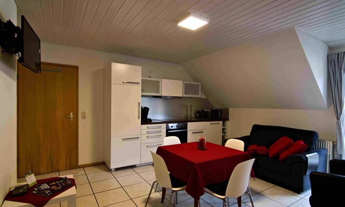 Seelbach Apartment | Apartment 'Sternenhimmel' with Mountain View, Shared Garden and Wi-Fi