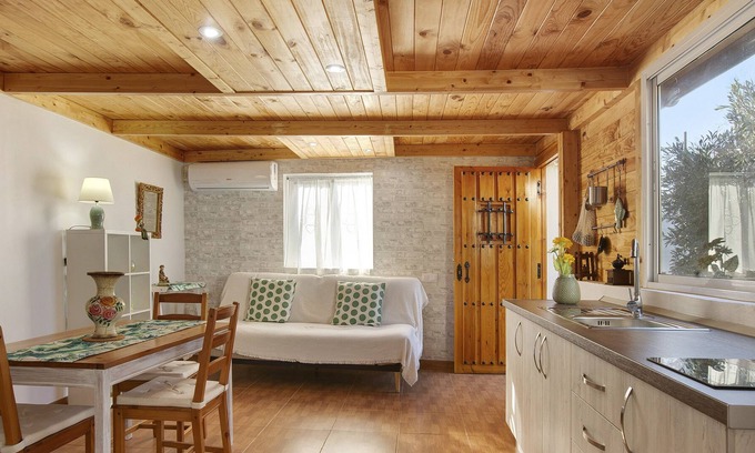 Pozo Izquierda Apartment | Apartment Sunset Windsurf Near the Beach with Wi-Fi, A/C & Terrace