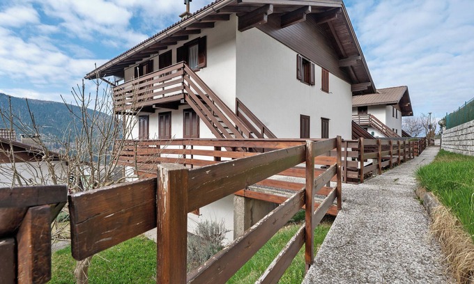 Folgaria Apartment | Apartment 'Tana Dello Gnomo' with Mountain View, Balcony and Wi-Fi