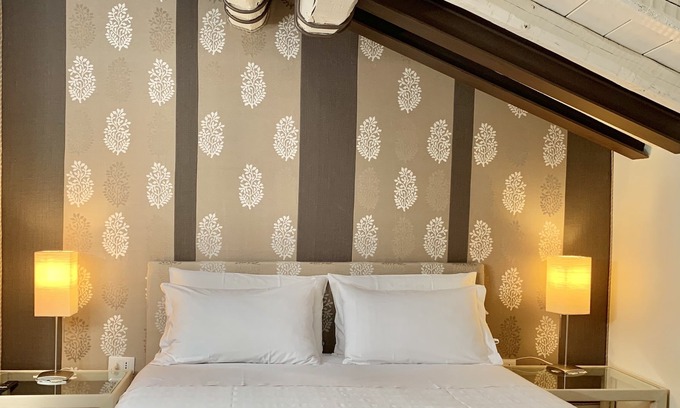 Brienno House | Apartment The Rock Lake Como