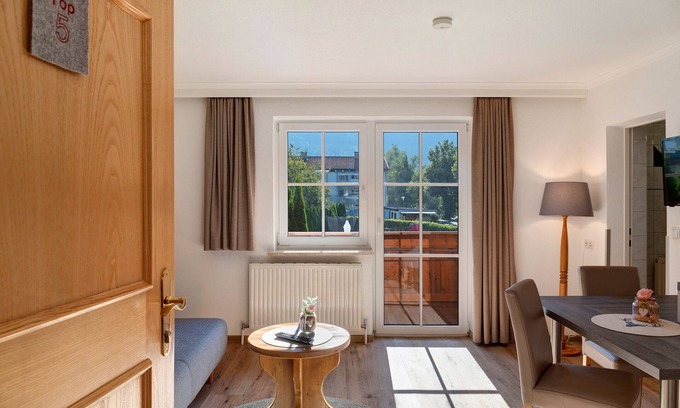 Oetz Apartment | Apartment 'Top 5' with Mountain View, Balcony and Wi-Fi