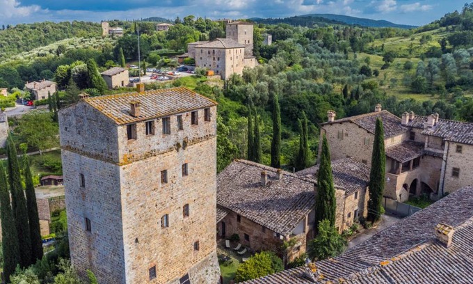 Stigliano Apartment | Apartment Torre 2 by Interhome