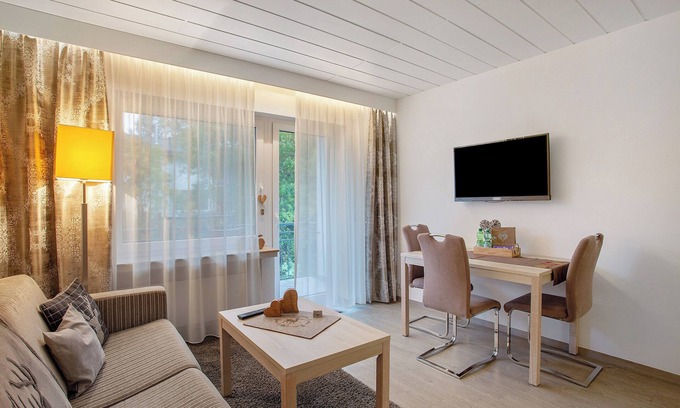 Ortsmitte Apartment | Apartment 'Typ 4' with Shared Garden, Balcony and Wi-Fi