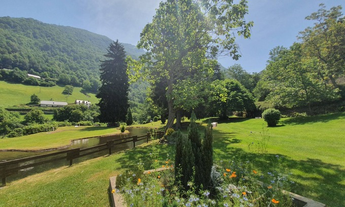 Luz-Saint-Sauveur Apartment | Apartment very equipped in small mountain residence