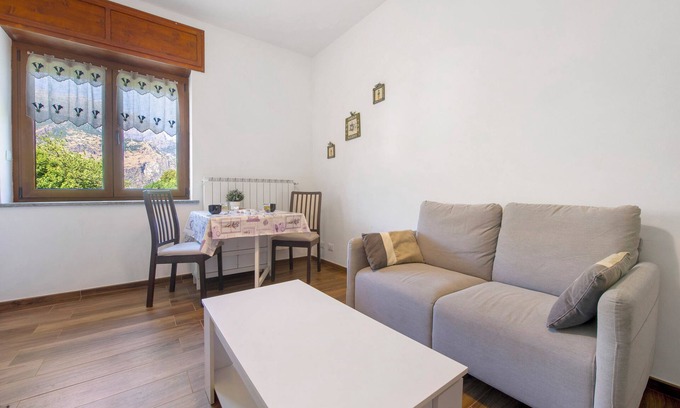 Meana-di-Susa Apartment | Apartment 'Welcome Home 2 Meana Di Susa' with Mountain View, Balcony and Wi-Fi