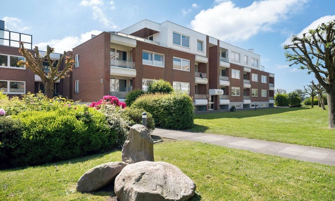 Duhnen Apartment | Apartment 'Wellness Strandperle' with Private Garden, Balcony and Wi-Fi