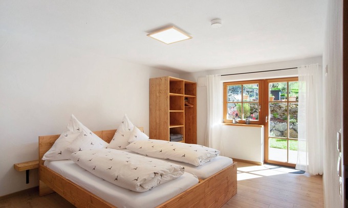 Dietmannsried Apartment | Apartment 'Wiesengrund' with Garden View, Private Terrace and Shared Garden