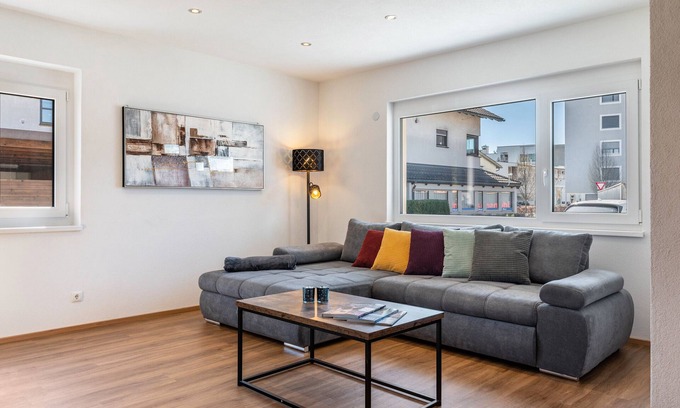 Lustenau Apartment | Apartment 'Winder' with Mountain View and Wi-Fi