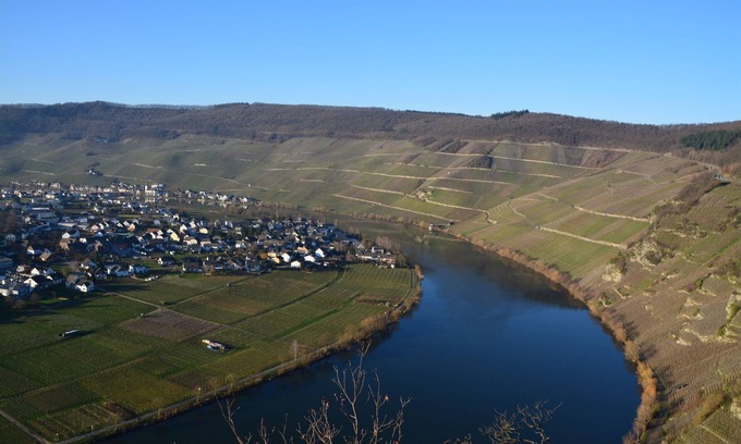 Niederemmel Apartment | Apartment with a beautiful view