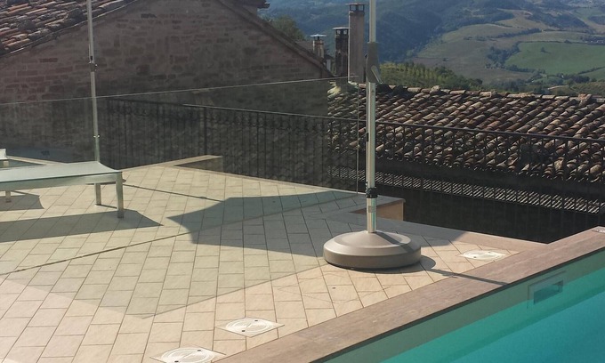 Montelparo Apartment | Apartment with a fantastic view in the historic town center