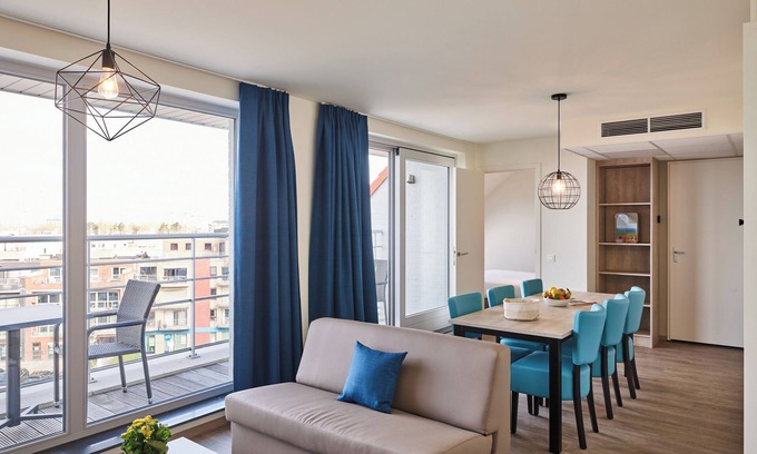 Zeebrugge Apartment | Apartment with balcony, close to the harbour