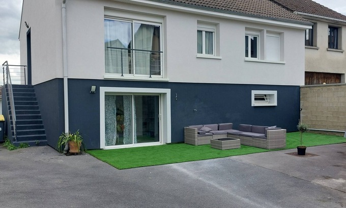 Mailly-Champagne Apartment | Apartment with garden near Reims