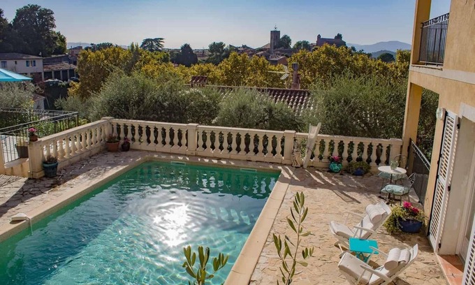 Montauroux Apartment | Apartment with Heated Pool, perfect for families
