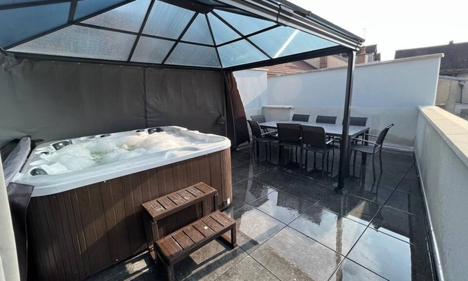 Champagnole Apartment | Apartment with Jacuzzi Downtown Champagnole