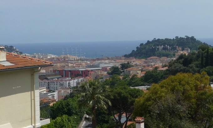 Cimiez Apartment | Apartment with parking, sea view, quiet, in the historic center of Cimiez