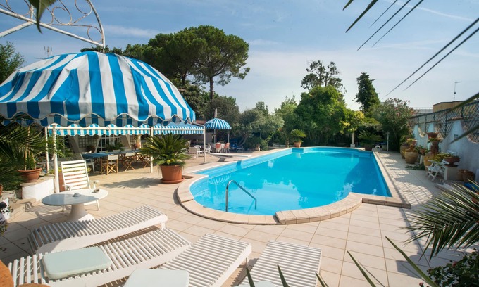 Province of Lecce Apartment | Apartment with Pool and Park in Villa Oasi